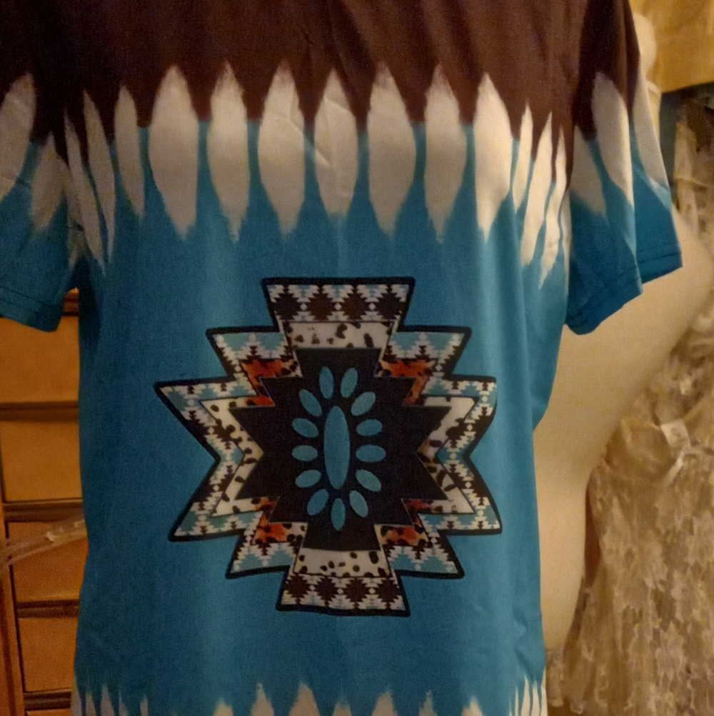 New,short sleeve turq.&brown geometric pattern western influence t-shirt size m.
